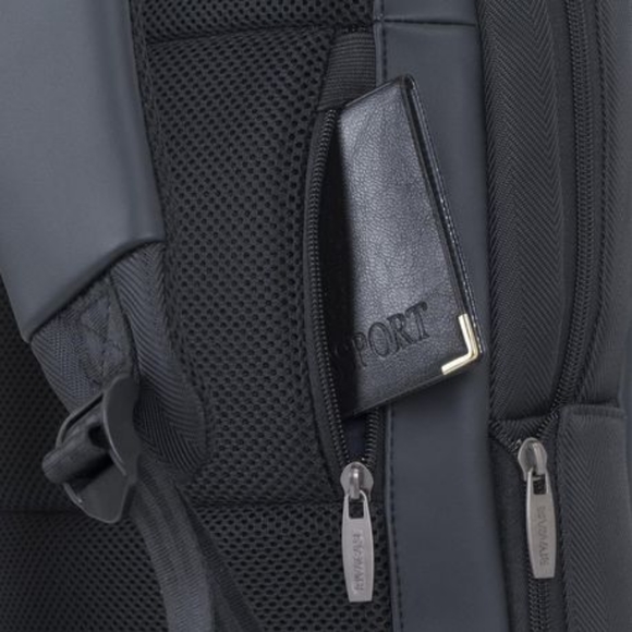 Slim and sleek backpack - Picture 4 of 10